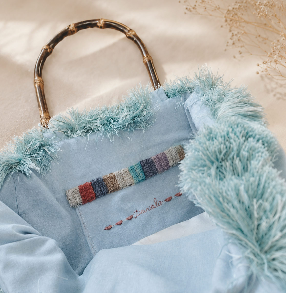 Borsa-Clara-trasformabile-con-ricamo